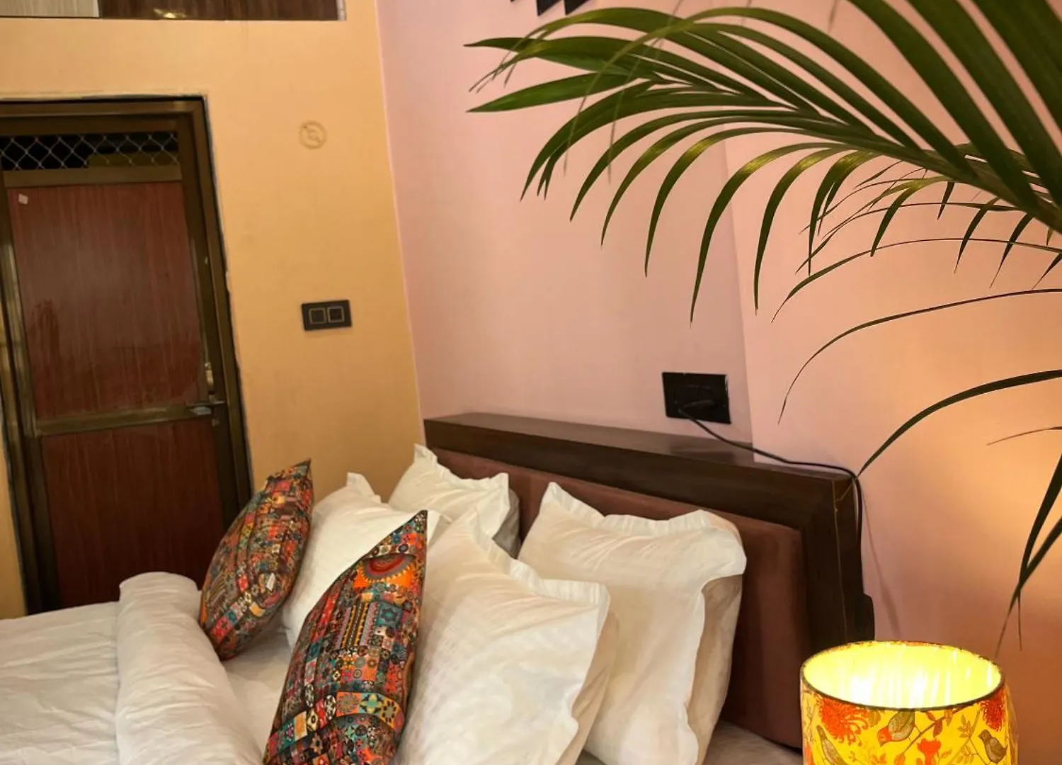 Homestay In Varanasi Near Ghats By The Holy Meander