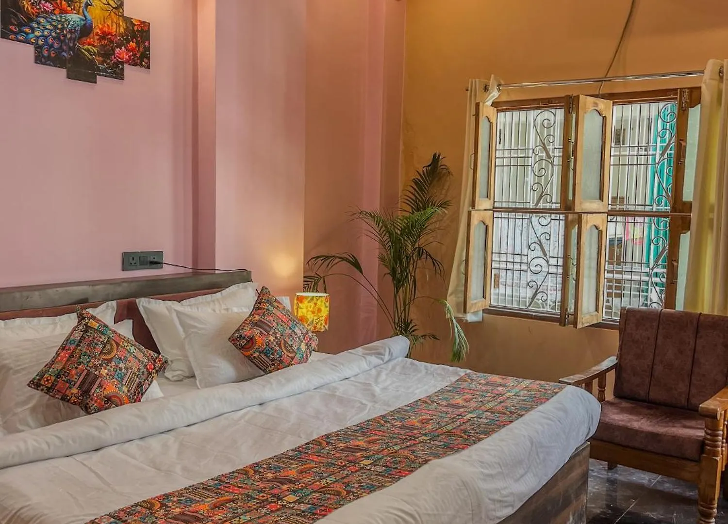 Homestay In Varanasi Near Ghats By The Holy Meander India