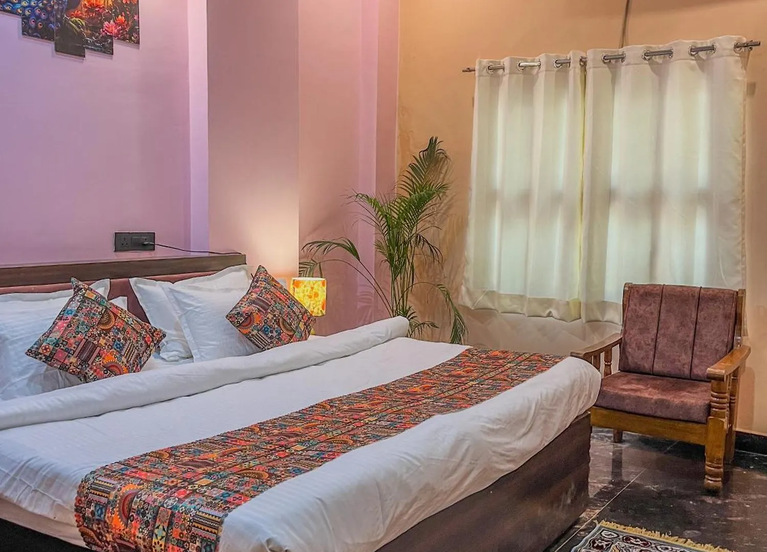 Homestay In Varanasi Near Ghats By The Holy Meander