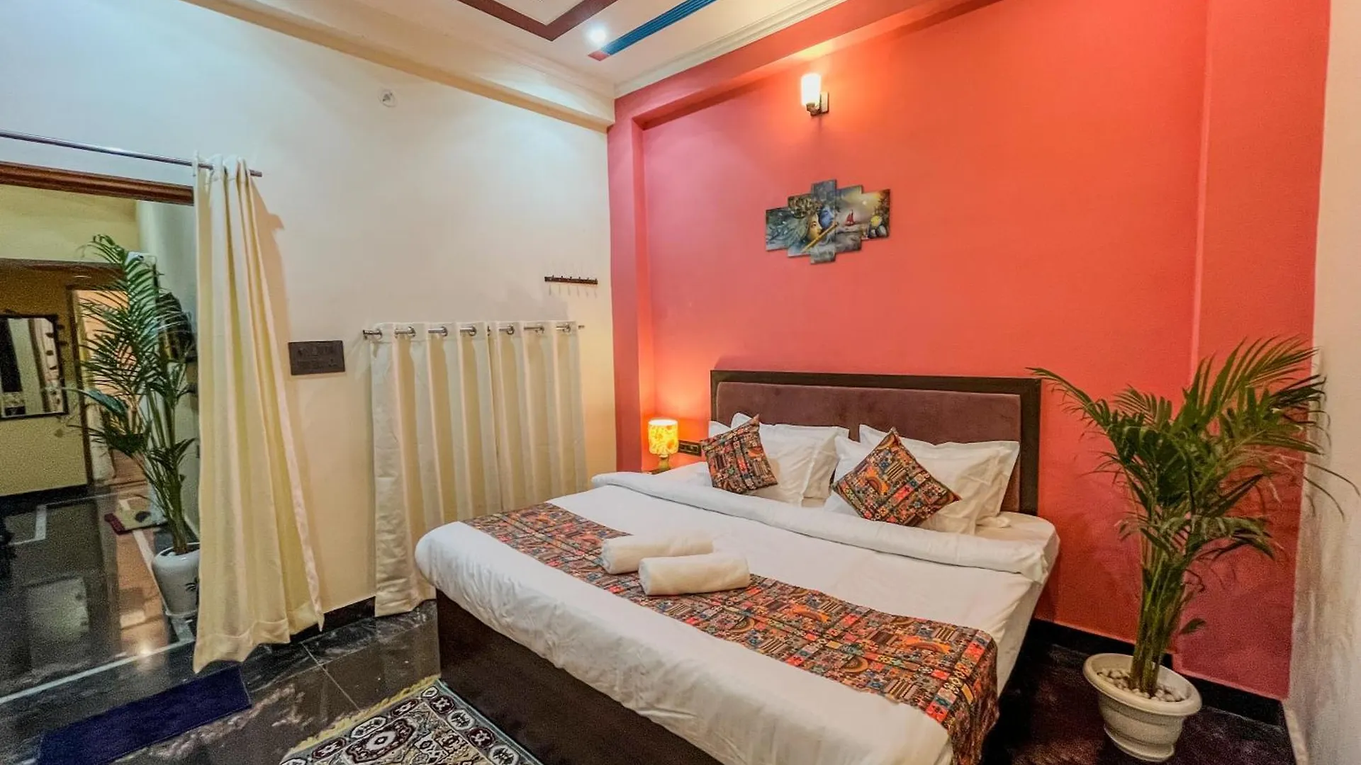 *** Hotel Homestay In Varanasi Near Ghats By The Holy Meander India