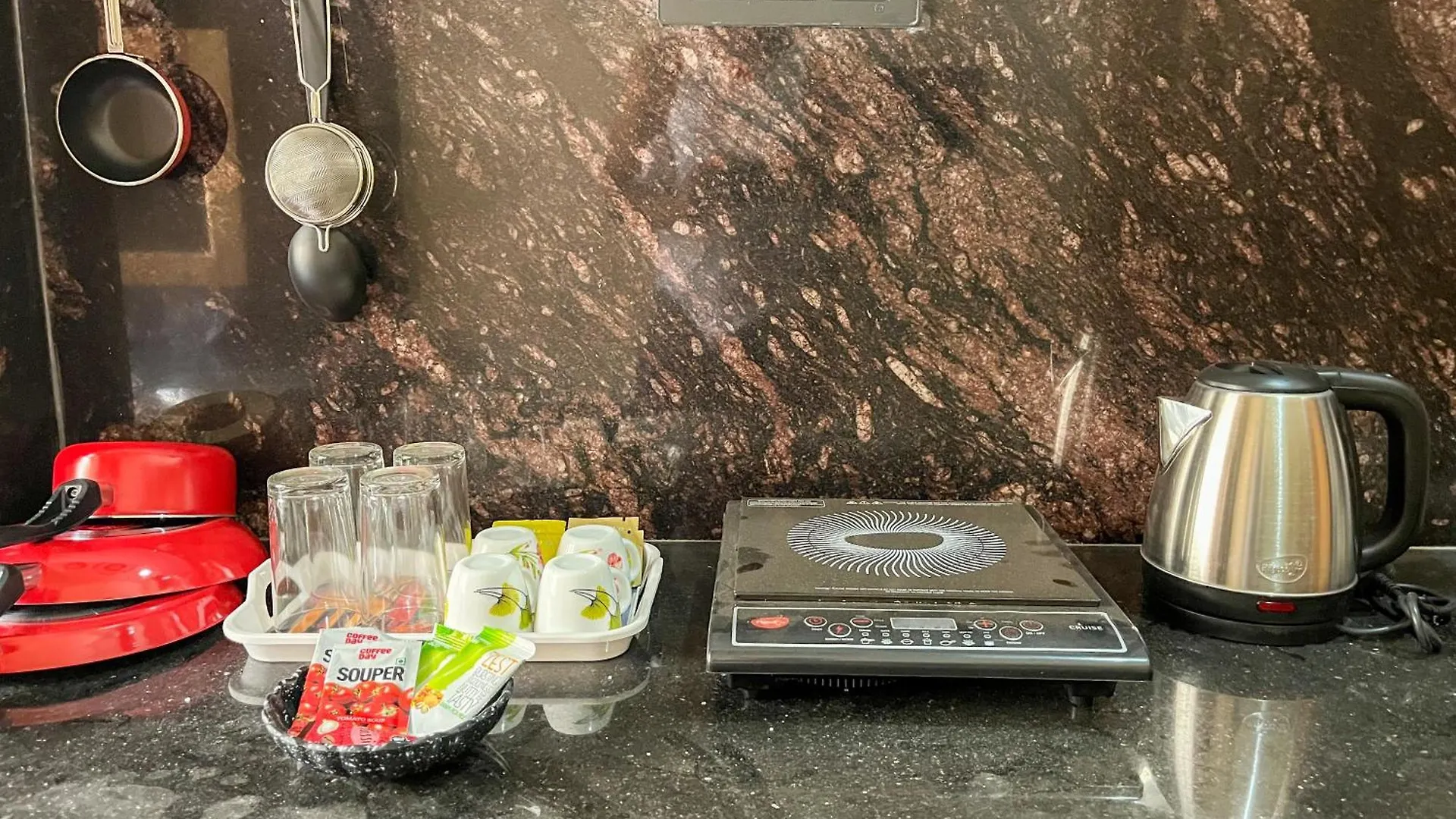 Homestay In Varanasi Near Ghats By The Holy Meander Hotel